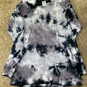 multi colored long sleeve shirt